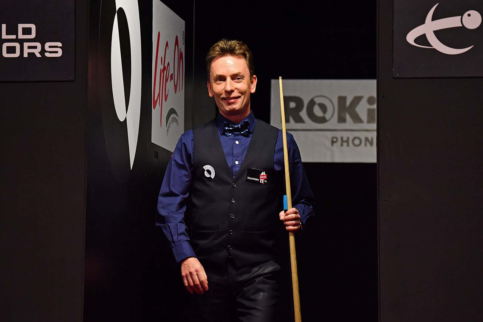 并最终以坚 并最终以坚