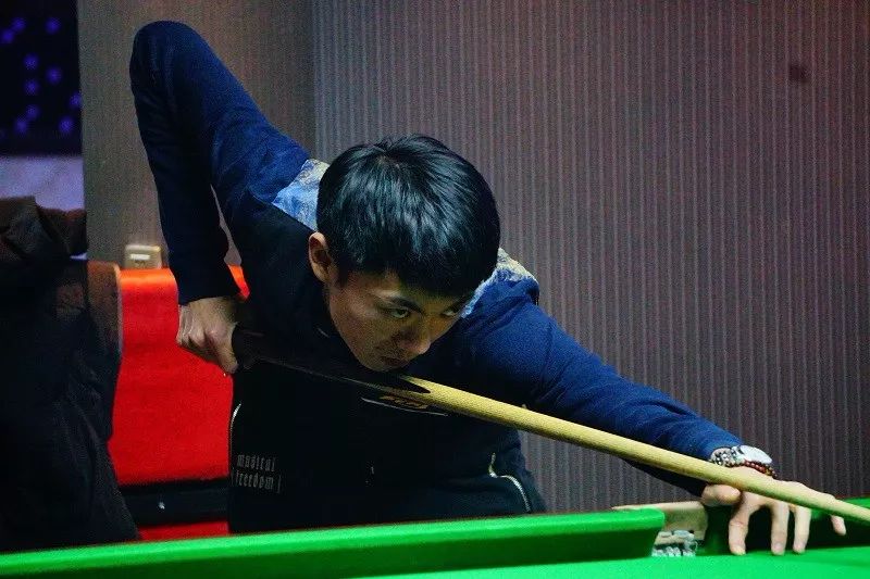 尼亚不能在 尼亚不能在