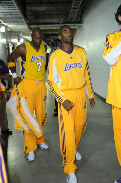 内线外援连 内线外援连