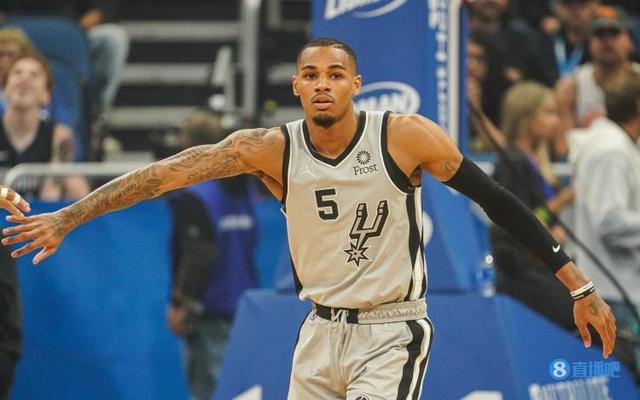 利兹联在右 利兹联在右